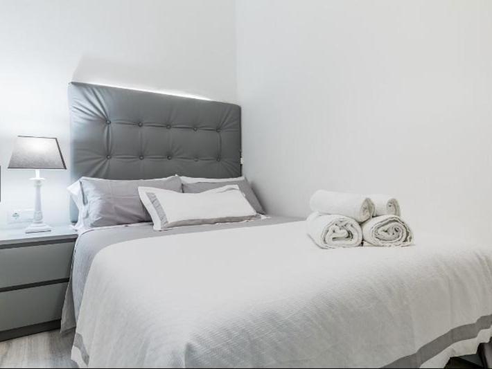 Nice, Cozy, Fcb Stadium,payment Parking Appartamento Barcellona