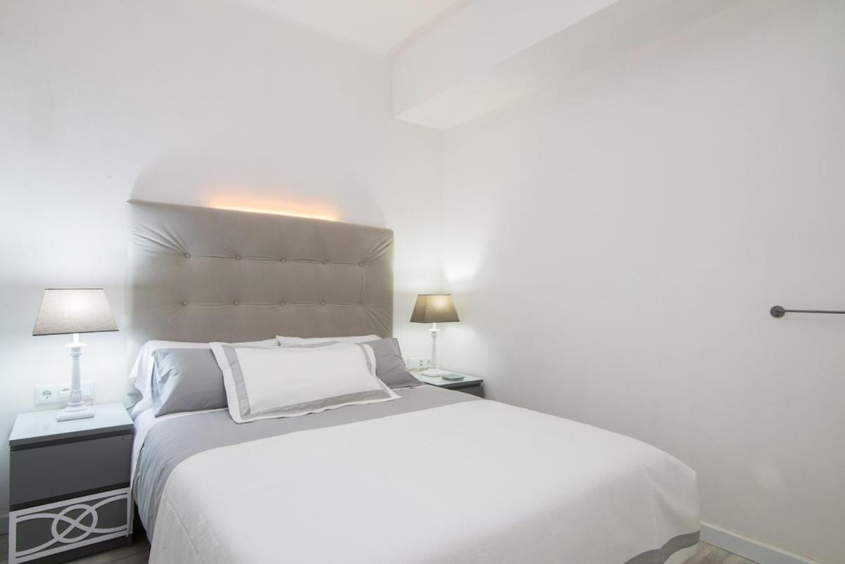 Appartamento Nice, Cozy, Fcb Stadium,payment Parking
