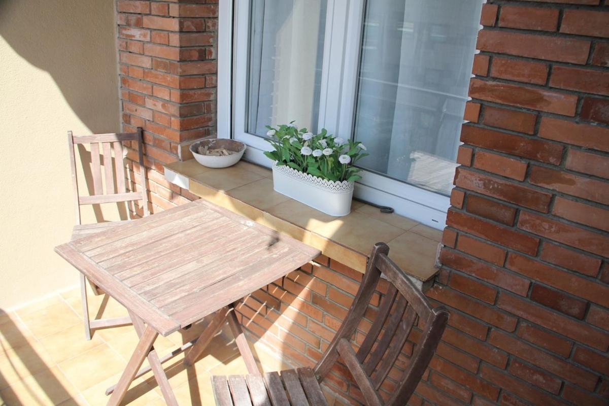 Appartamento Nice, Cozy, Fcb Stadium,payment Parking