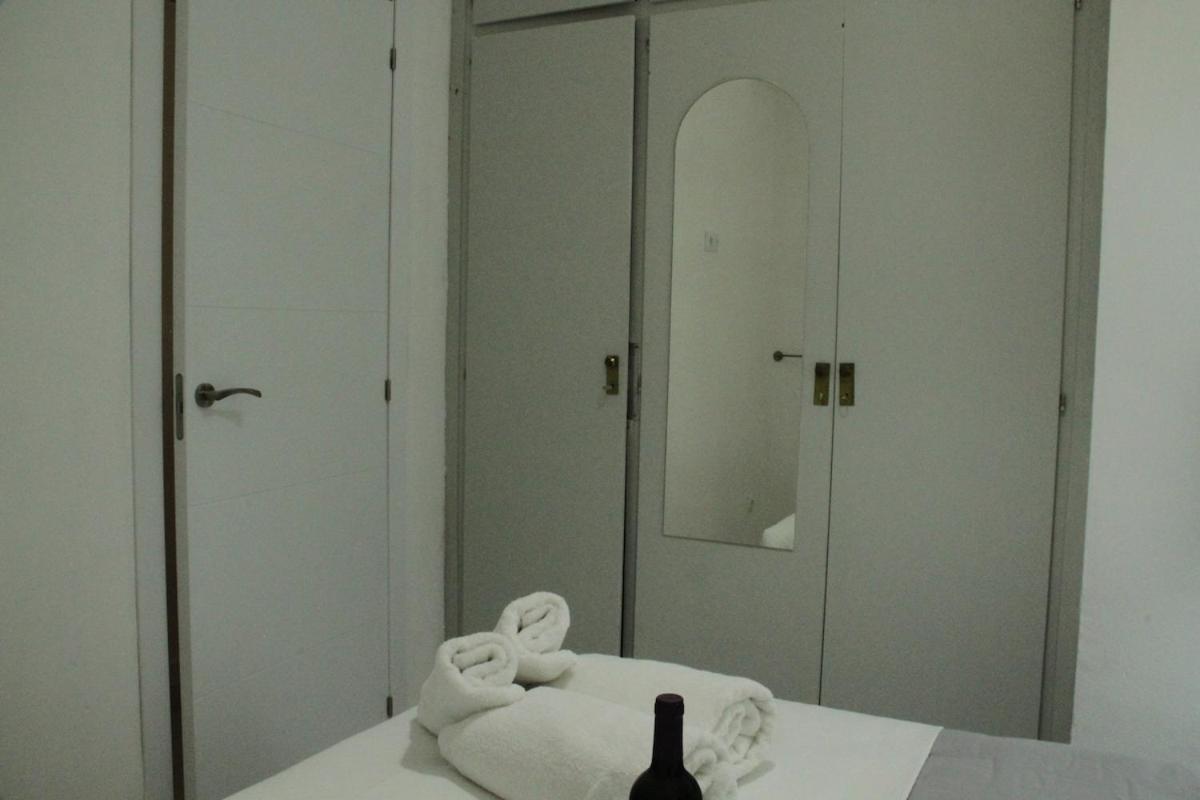 Appartamento Nice, Cozy, Fcb Stadium,payment Parking Barcellona