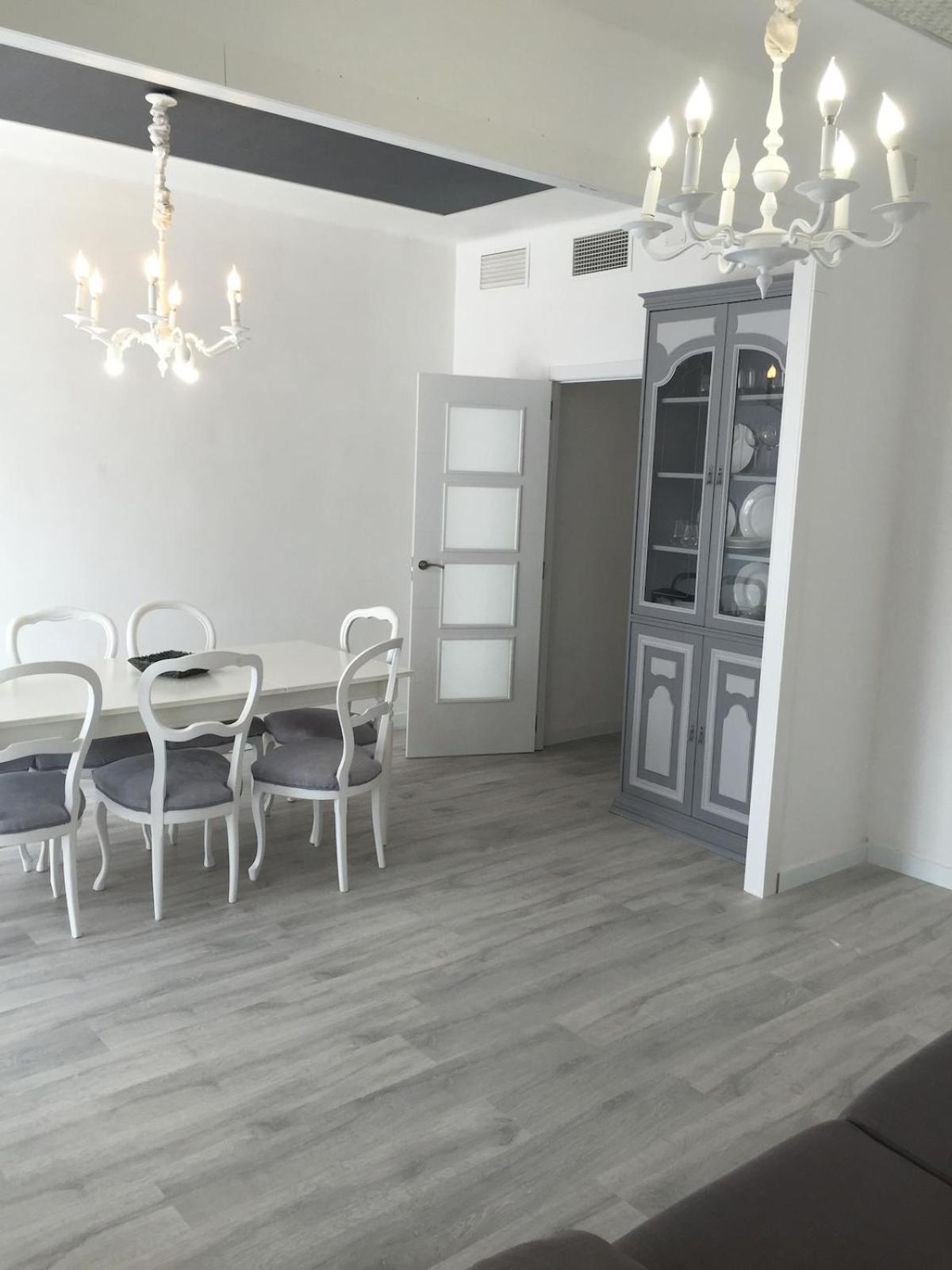 Nice, Cozy, Fcb Stadium,payment Parking Apartamento *